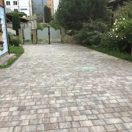 рукавичка Pensión