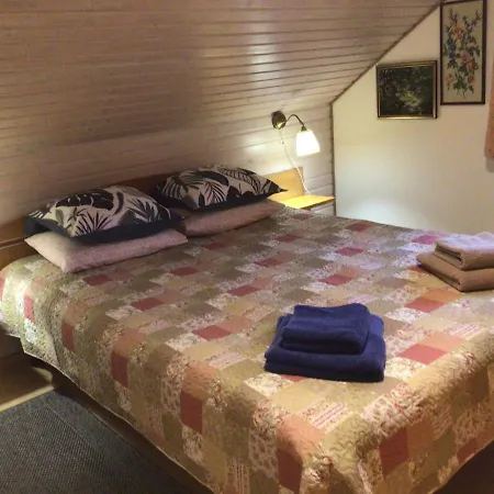 рукавичка ゲストハウス ヤレムチャ